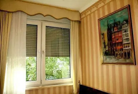 Hotel Mozart 3*